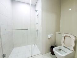 Lakeville (D22), Condominium #568849351
